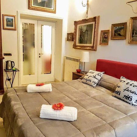 Suite Ottocento Napoletano Naples Exterior photo
