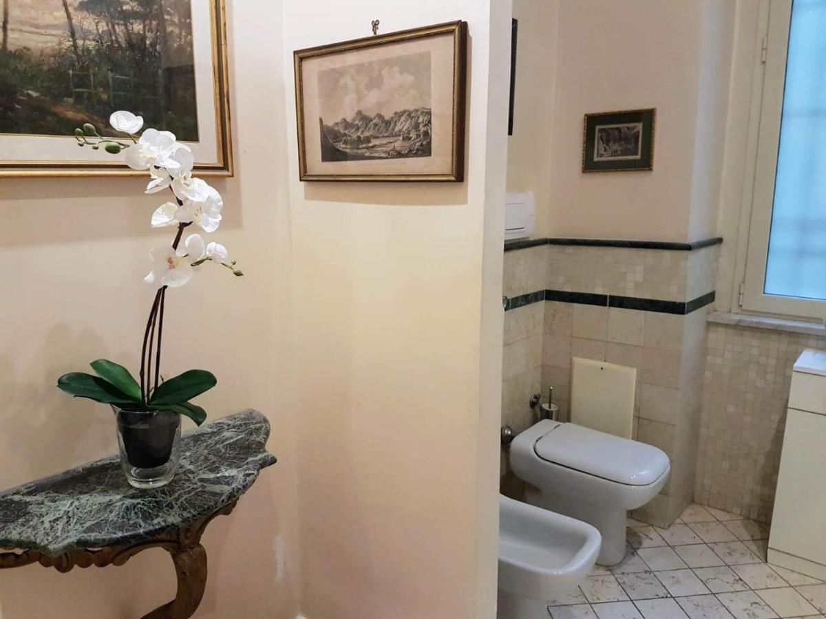 Suite Ottocento Napoletano Naples Exterior photo